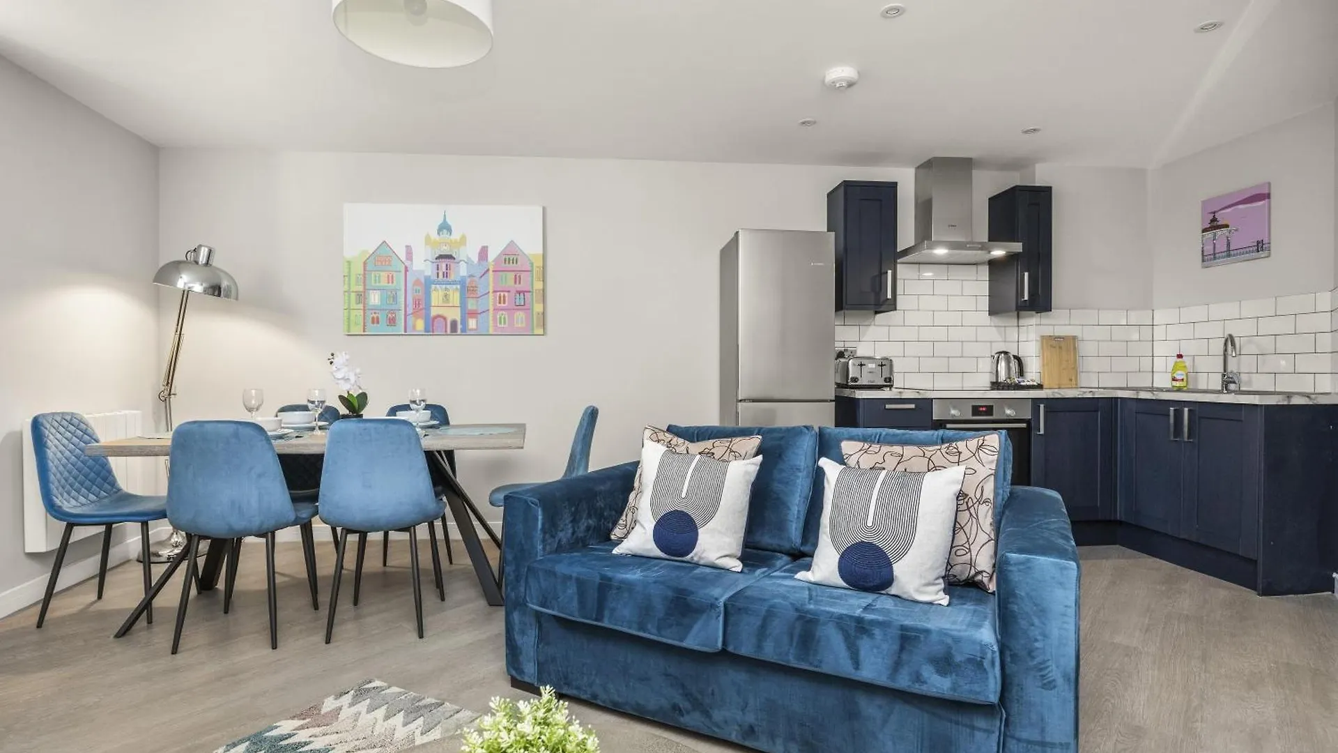 Buzzing Brighton Apartment 1 By My Getaways
