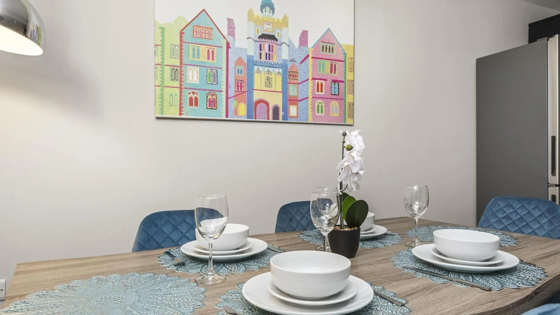 Buzzing Brighton Apartment 1 By My Getaways